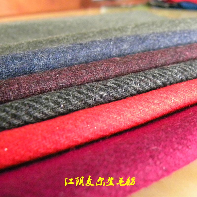 斜紋亮絲法蘭呢420克50%羊毛亮絲斜紋法蘭呢