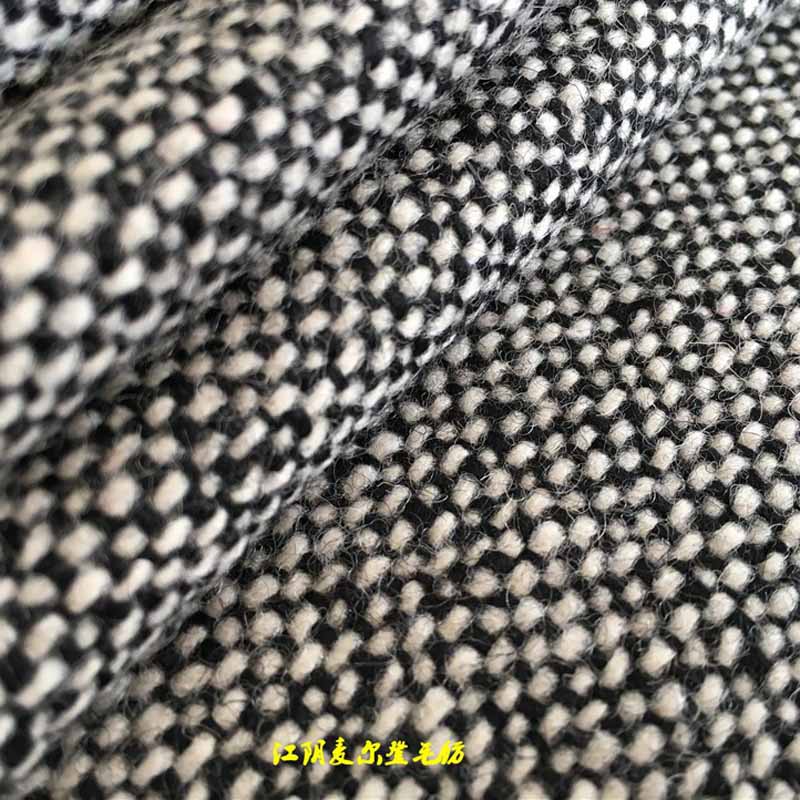 黑白經(jīng)典粗花港花呢手感柔軟毛感強(qiáng)